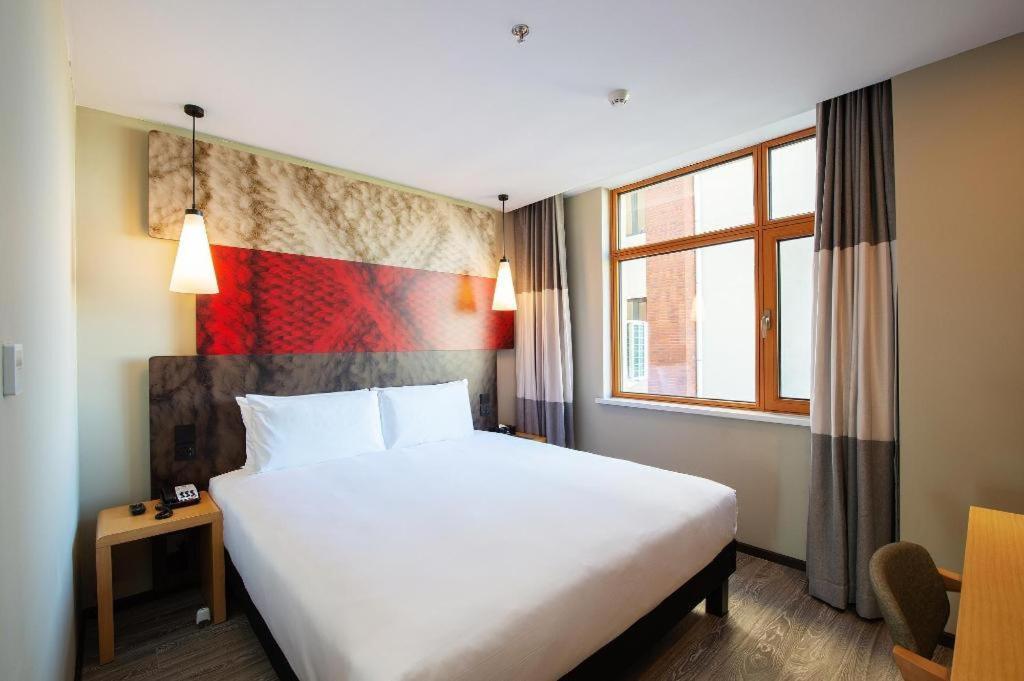 Ji Hotel Shanghai Hongqiao Gubei Fortune Center ภายนอก รูปภาพ